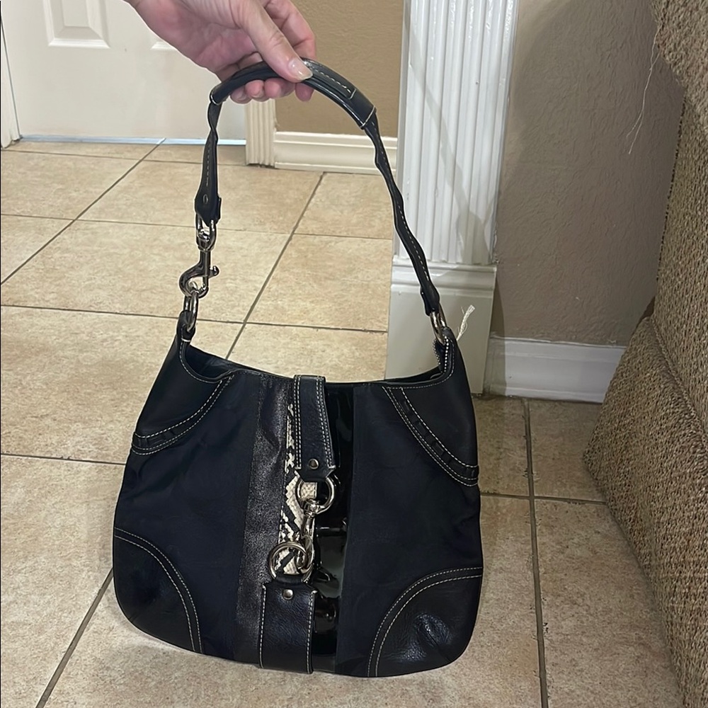 Stylish Black Leather Women's Bag